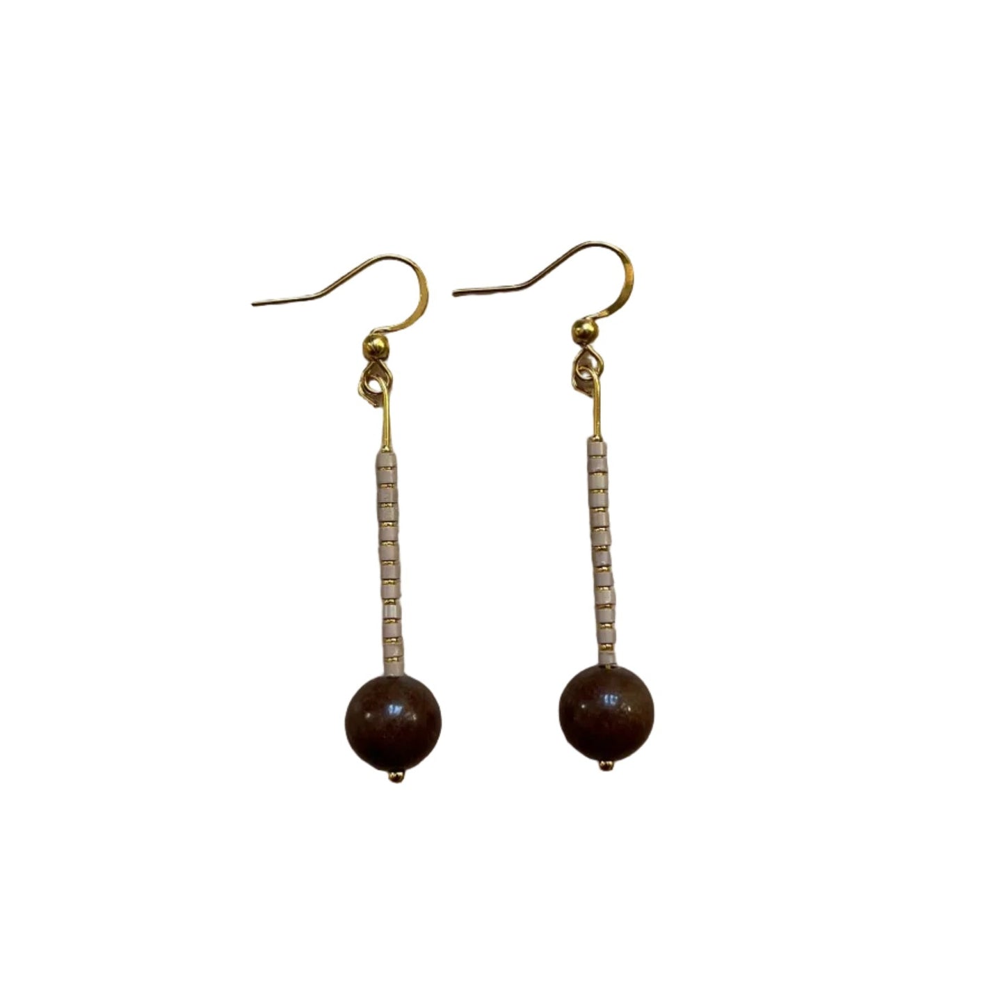 Pendientes Vita Chocolate - jade marrón con cadenita crema dorada