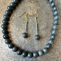 Dúo Prades-Vita Gris - collar y pendientes de jade gris con metal dorado