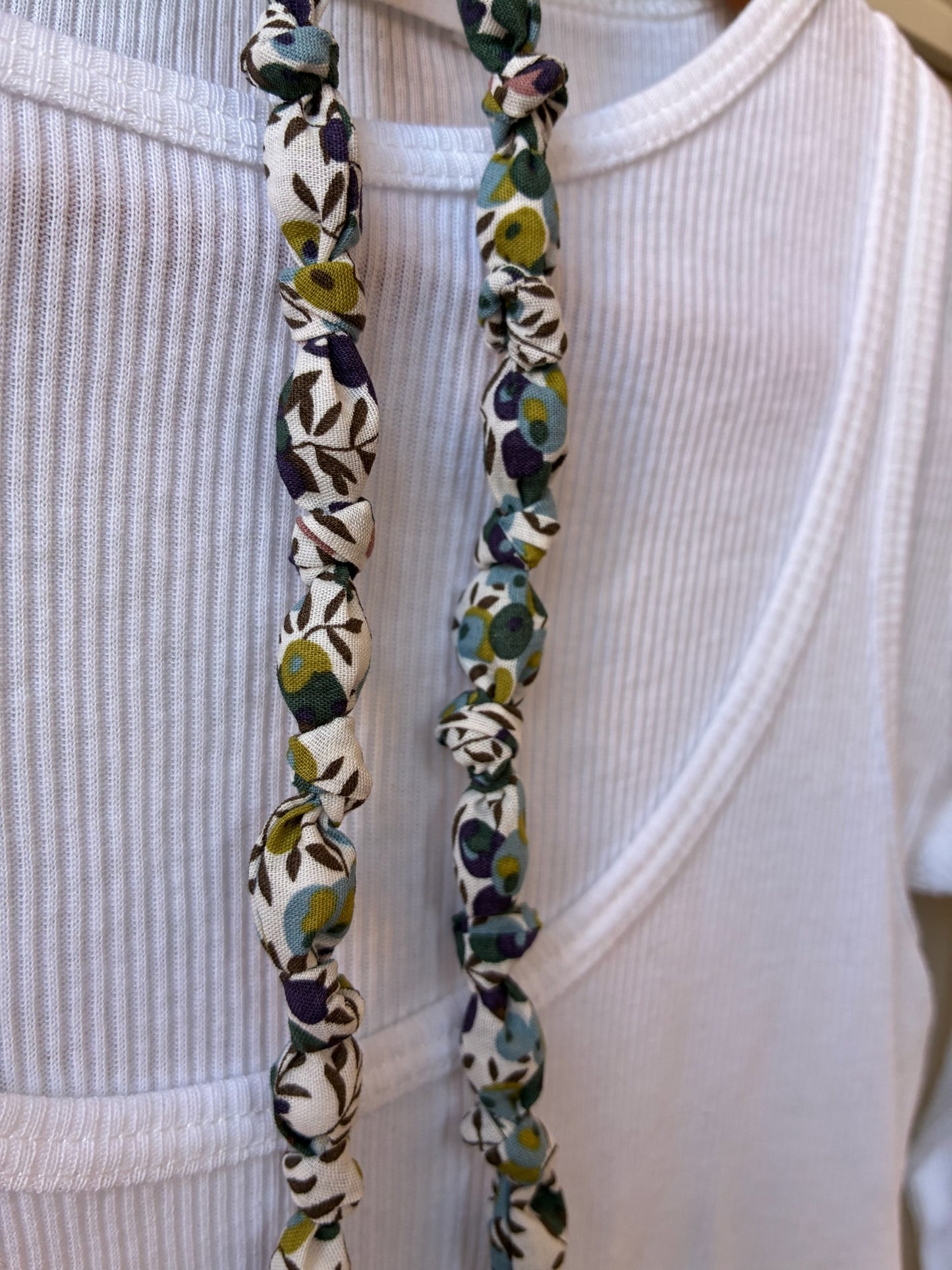 Collar Mares Campito